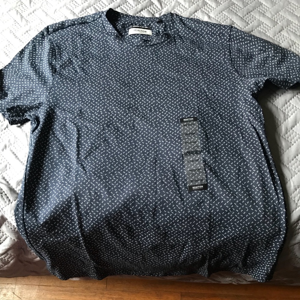 Kenneth Cole reaction (brand new)
